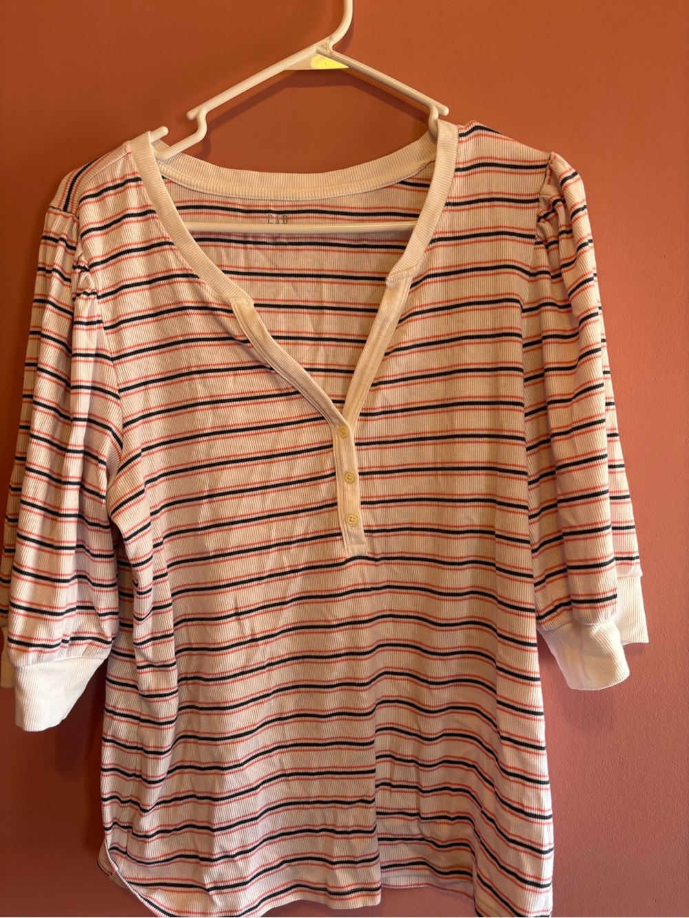 GAP Cream Henley Short Sleeve Stripe Tee with Black & Red Stripes